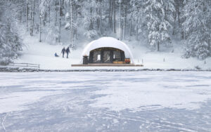 winter glamping tent