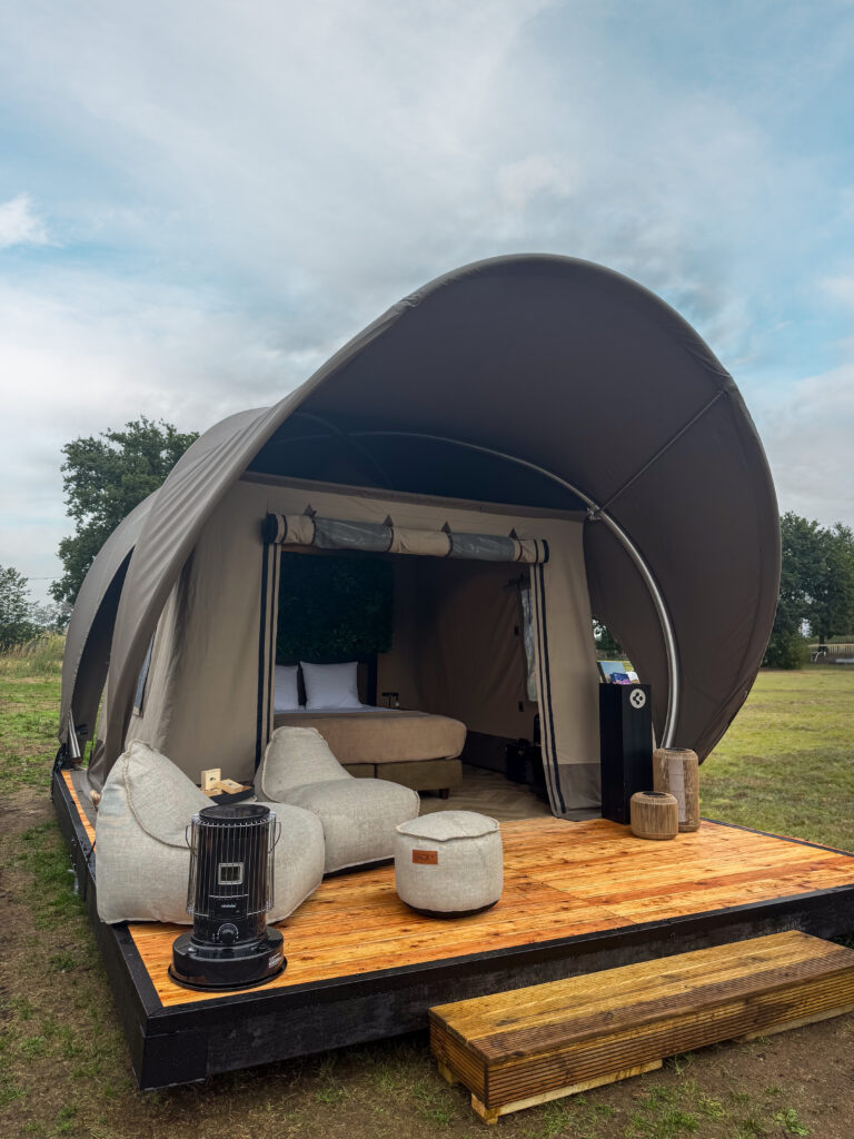 Crossover Lodge Compact at VIEWW